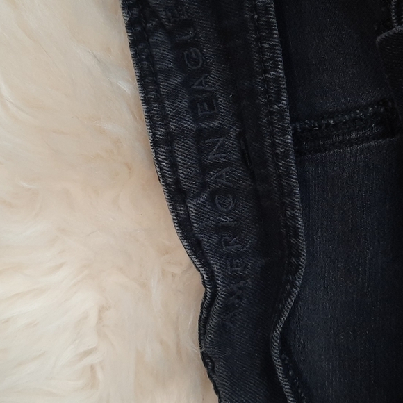 American Eagle Highwaisted Jean Shorts - Picture 4 of 5